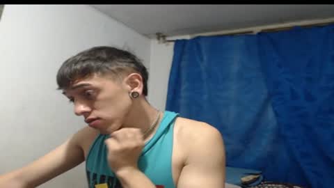 Snapshot of tomas_turbado_ chatting on July 29, 7:06 am tomas_turbado_ online show from July 29, 7:06 am