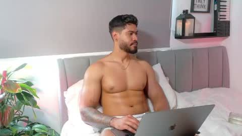 Tomas Ferrer online show from June 7, 8:12 pm