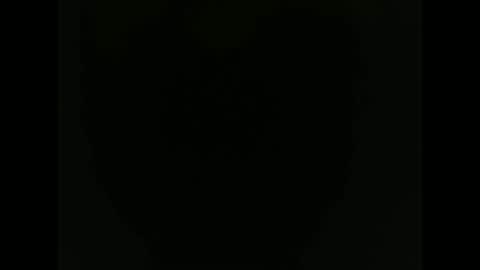 Snapshot of tomasz_nowak122 chatting on May 15, 8:21 am tomasz_nowak122 online show from May 15, 8:21 am
