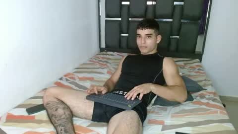 Snapshot of tomaz_18 chatting on April 29, 12:37 am tomaz_18 online show from April 29, 12:37 am