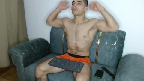 Snapshot of tomaz_18 chatting on May 20, 2:51 am tomaz_18 online show from May 20, 2:51 am