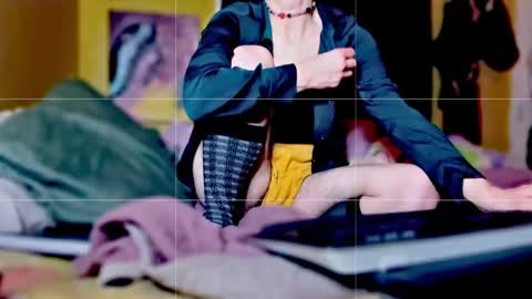 Snapshot of tomboy_titties chatting on January 17, 9:28 am tomboy_titties online show from January 17, 9:28 am