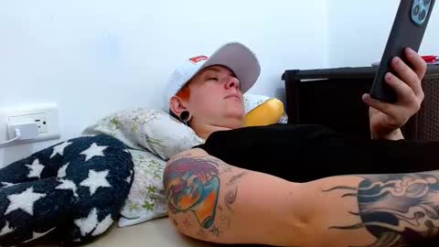 Blue online show from March 17, 6:11 pm