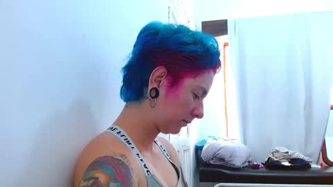 Blue online show from March 18, 5:38 pm