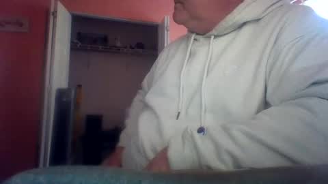 Snapshot of tomcat4848 chatting on June 28, 9:32 pm tomcat4848 online show from June 28, 9:32 pm