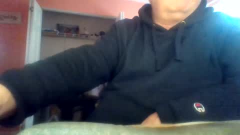 Snapshot of tomcat4848 chatting on August 2, 9:35 pm tomcat4848 online show from August 2, 9:35 pm