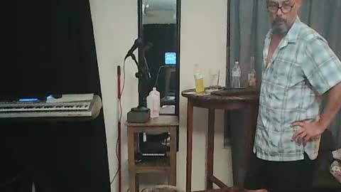 sirmuggsalot online show from July 1, 1:40 am