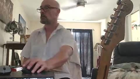 sirmuggsalot online show from July 15, 6:57 pm