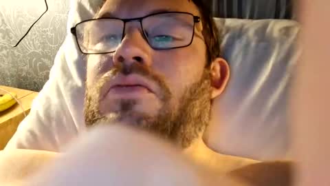tomlaw1991 online show from March 28, 5:40 am