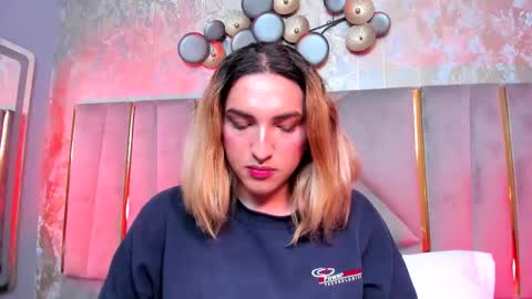   online show from February 3, 5:40 pm