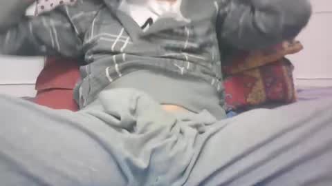 Snapshot of tommaso9046 chatting on March 1, 6:00 pm tommaso9046 online show from March 1, 6:00 pm