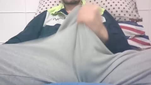 Snapshot of tommaso9046 chatting on March 7, 6:00 pm tommaso9046 online show from March 7, 6:00 pm