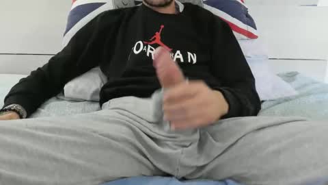 Snapshot of tommaso9046 chatting on October 4, 2:26 pm tommaso9046 online show from October 4, 2:26 pm