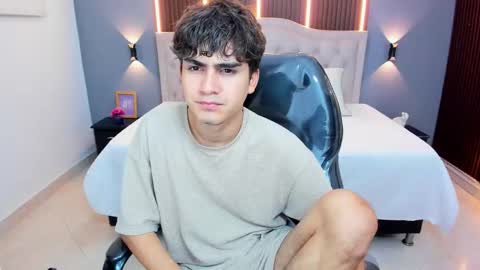 Tommy  online show from February 6, 3:22 am