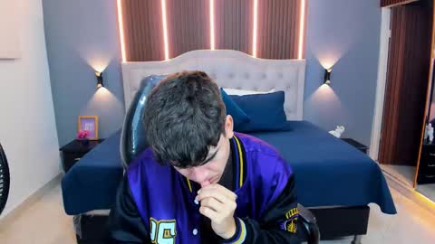 Tommy  online show from February 24, 3:26 am