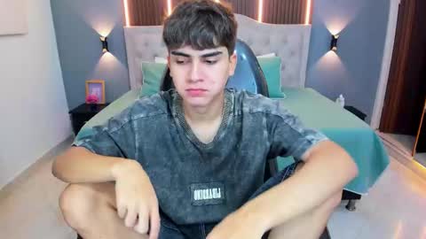 Tommy  online show from February 28, 3:29 am