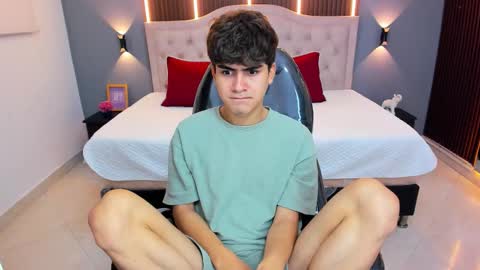 Tommy  online show from March 25, 3:45 am