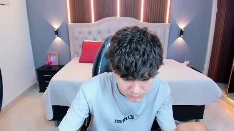 Snapshot of tommy18__ chatting on April 30, 4:30 am Tommy online show from April 30, 4:30 am