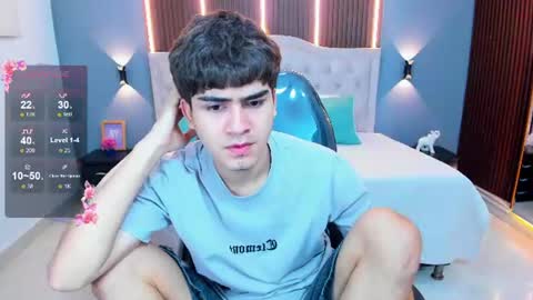 Snapshot of tommy18__ chatting on July 10, 3:22 am Tommy online show from July 10, 3:22 am