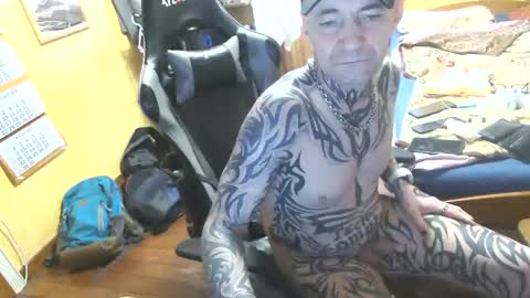 tommy18cmhot online show from March 9, 6:28 am