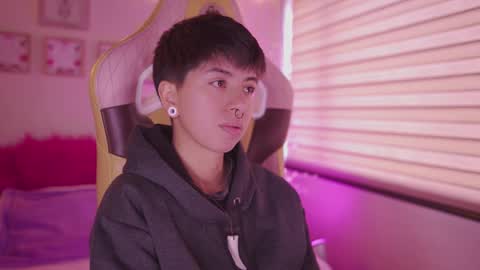 Blue  online show from February 3, 3:17 pm