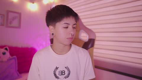 Blue  online show from April 9, 12:32 pm