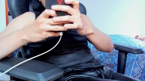 Twitter BreddTommy IG tommy bredd online show from March 14, 4:45 pm