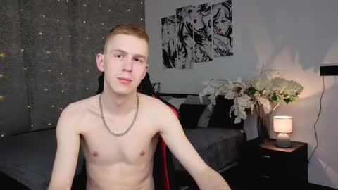 Snapshot of tommy_crash chatting on May 11, 2:45 pm Tommy online show from May 11, 2:45 pm