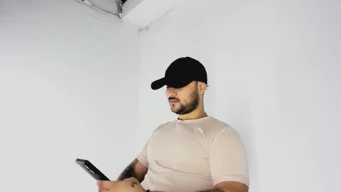 tommy_sccott online show from November 8, 9:24 pm