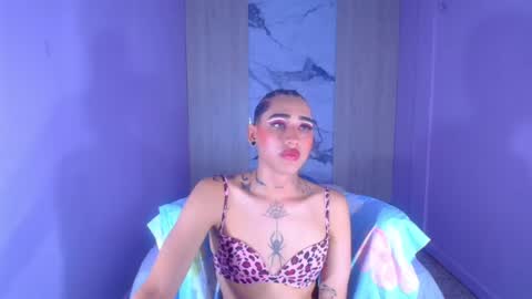 tommy_sweet1 online show from January 26, 3:38 am