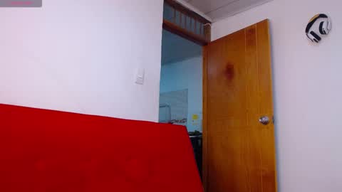 Steven online show from December 2, 6:08 am