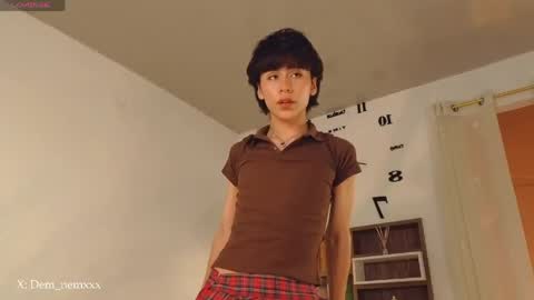 Snapshot of tommyfoxboy chatting on May 15, 1:29 pm Tommy Foxboy online show from May 15, 1:29 pm