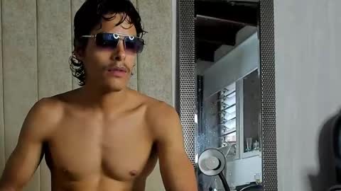Snapshot of tommyhot7 chatting on July 16, 11:11 pm tommyhot7 online show from July 16, 11:11 pm