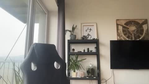 Thomas Fit online show from November 12, 9:10 am