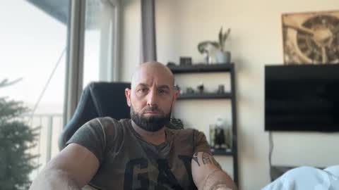 Thomas Fit online show from January 6, 9:35 am