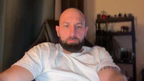 Thomas Fit online show from March 1, 6:21 pm