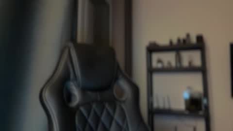 Snapshot of tommyx01 chatting on May 2, 8:36 pm Thomas Fit online show from May 2, 8:36 pm
