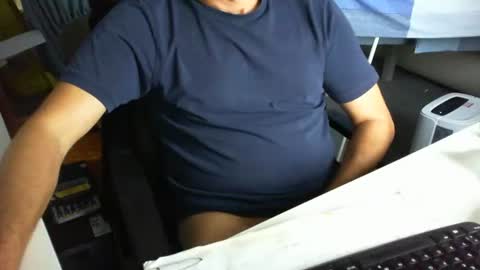 Snapshot of tomtom02029 chatting on October 27, 1:37 pm Tom online show from October 27, 1:37 pm