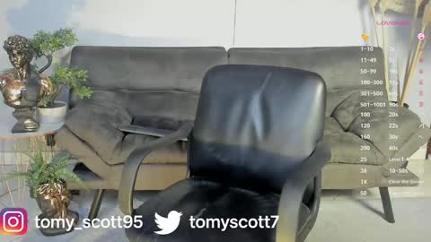 Snapshot of tomy_scott6 chatting on May 25, 9:21 pm tomy_scott6 online show from May 25, 9:21 pm