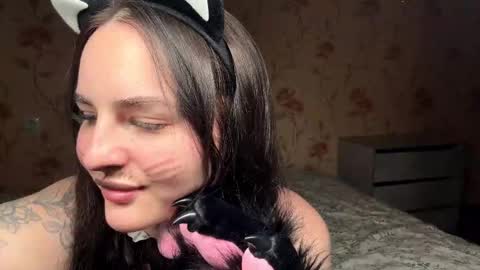 Bella  online show from February 28, 3:13 pm