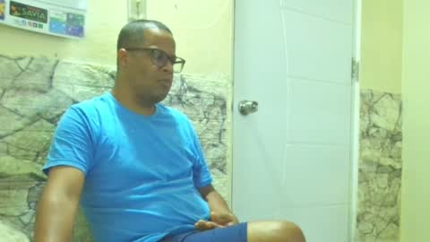 Antonio online show from April 13, 1:05 pm