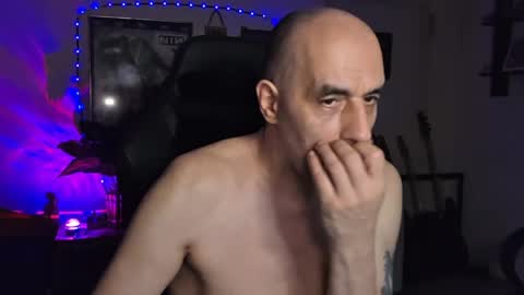 toninspektor online show from April 7, 10:42 pm