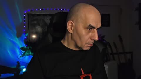 toninspektor online show from April 11, 10:36 pm