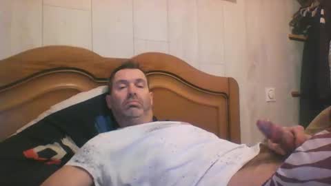 Snapshot of tonio1972 chatting on December 14, 7:25 am tonio1972 online show from December 14, 7:25 am