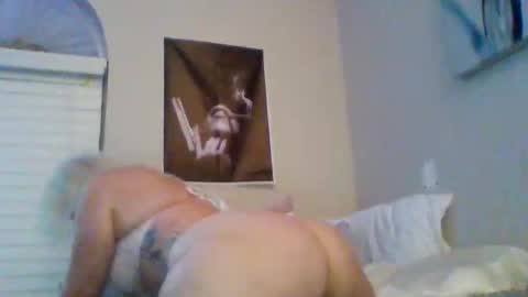 Honeys Snow Bunny online show from January 7, 4:59 am