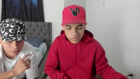 Snapshot of tonny_master chatting on November 3, 1:23 pm tonny_master online show from November 3, 1:23 pm