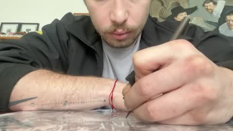 Snapshot of tonny_monstercock chatting on August 1, 8:08 pm tonny_monstercock online show from August 1, 8:08 pm