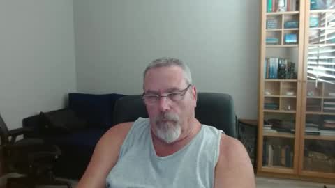 Snapshot of tony091699 chatting on June 1, 3:14 pm tony091699 online show from June 1, 3:14 pm