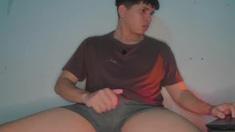 tony_marz online show from May 14, 4:52 am