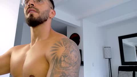 tony muscle1 online show from February 22, 9:13 pm